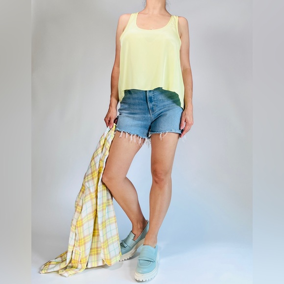 Bar III 100% Silk Flowy Tank Top size M Yellow - Picture 7 of 10